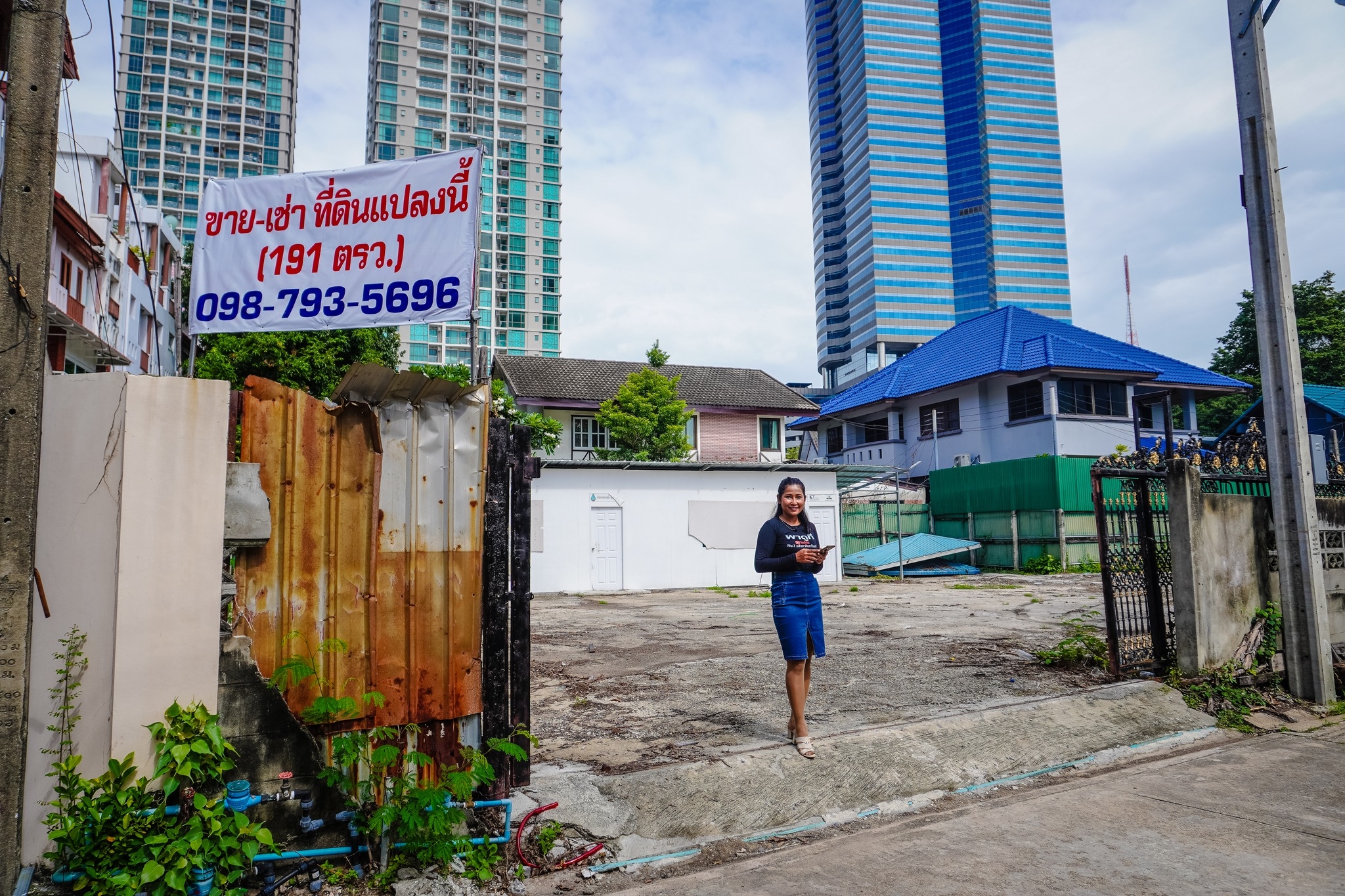 Land for Sale / Rent in Sukhumvit Soi 39. (Owners Post)